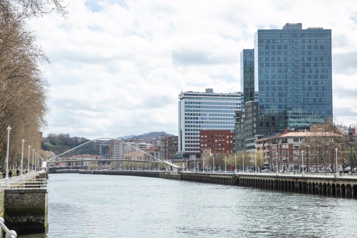 Pension H30 Bilbao Exteriör bild